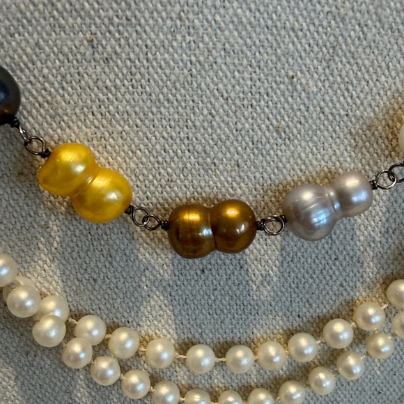 Elegant Freshwater Real Pearl Necklaces - Picture 8 of 12
